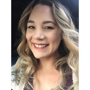 Meet your Posher, Tabitha